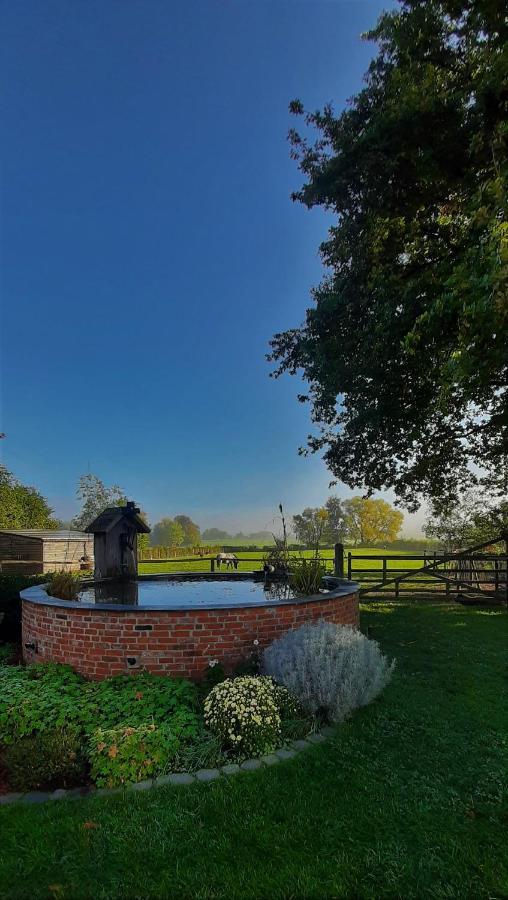 B & B Victors Hof, Met Zwemvijver In Landelijke Setting Lievegem Extérieur photo